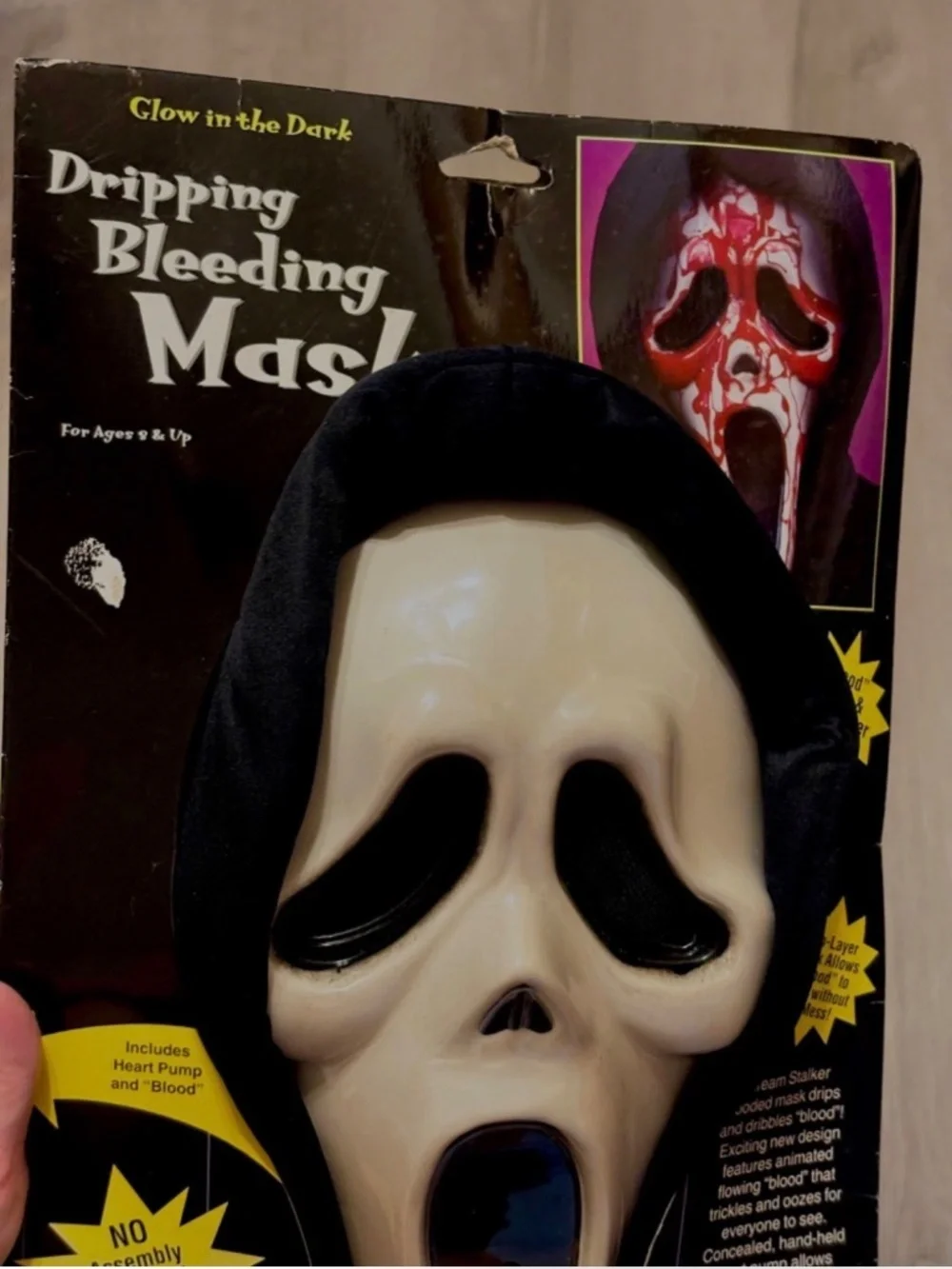Vintage Scream Ghost Face Style Bleeding Halloween Mask w/ Blood Heart Pump NEW